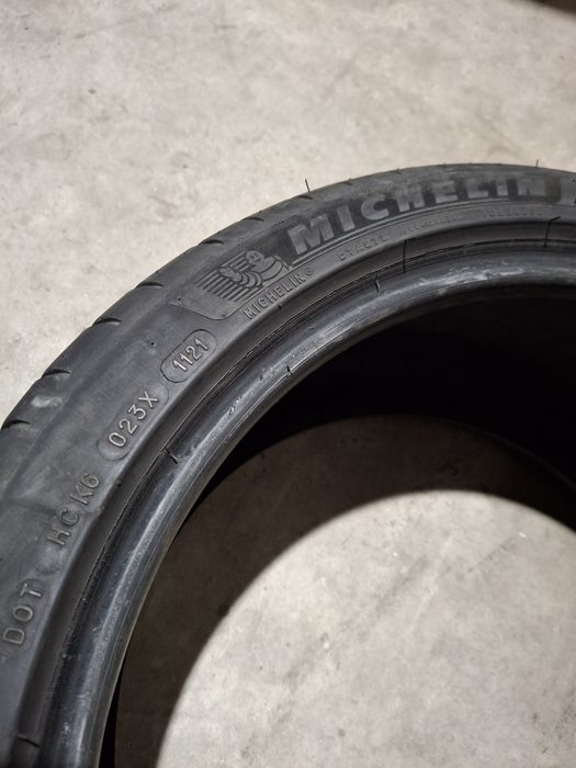 2 Anvelope de vara 255 35 r18 Michelin