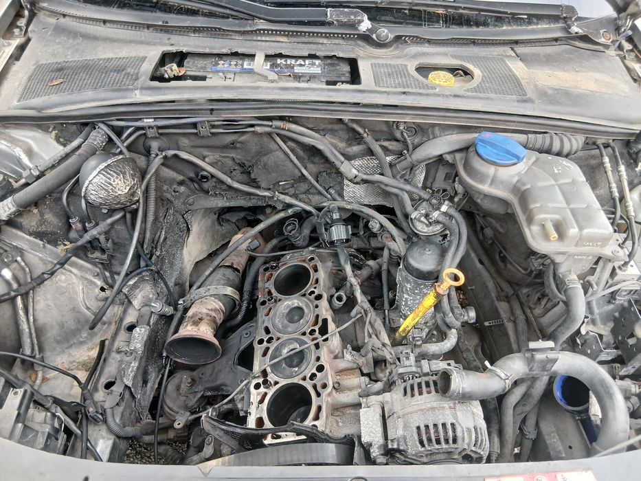 Audi a4 b6 quatro 131 na chasti