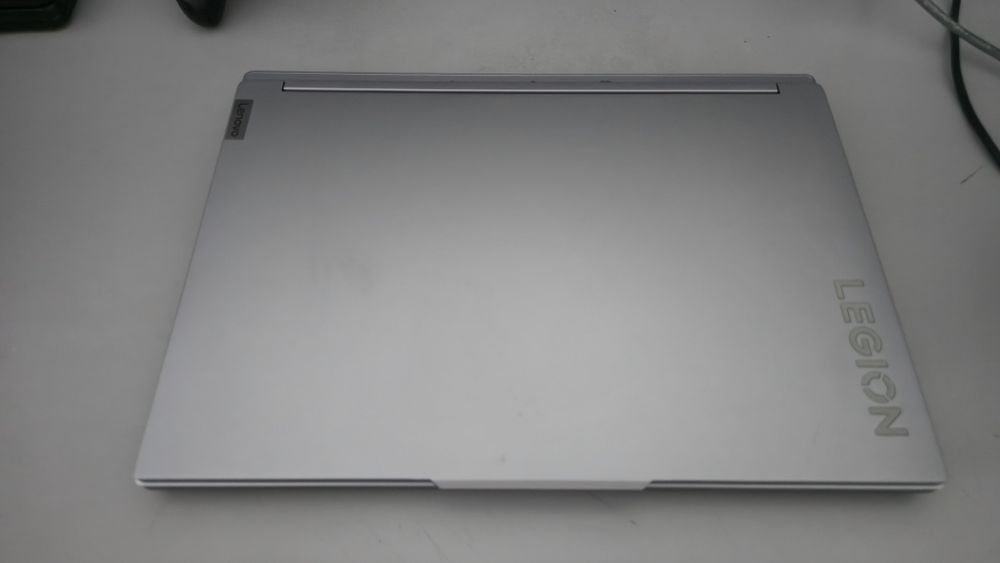 Gaming Lenovo Legion Slim 5 16APH8 cu AMD Ryzen™ 5 7640HS, 16", WQXGA, 165Hz, 16GB, 512GB SSD, RTX 4060 8GB GDDR6, Schimb cu MACBOOK AIR