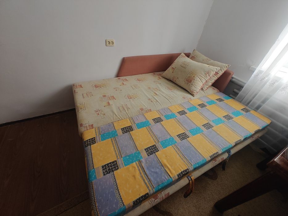 Продам тахту состояние хорошее