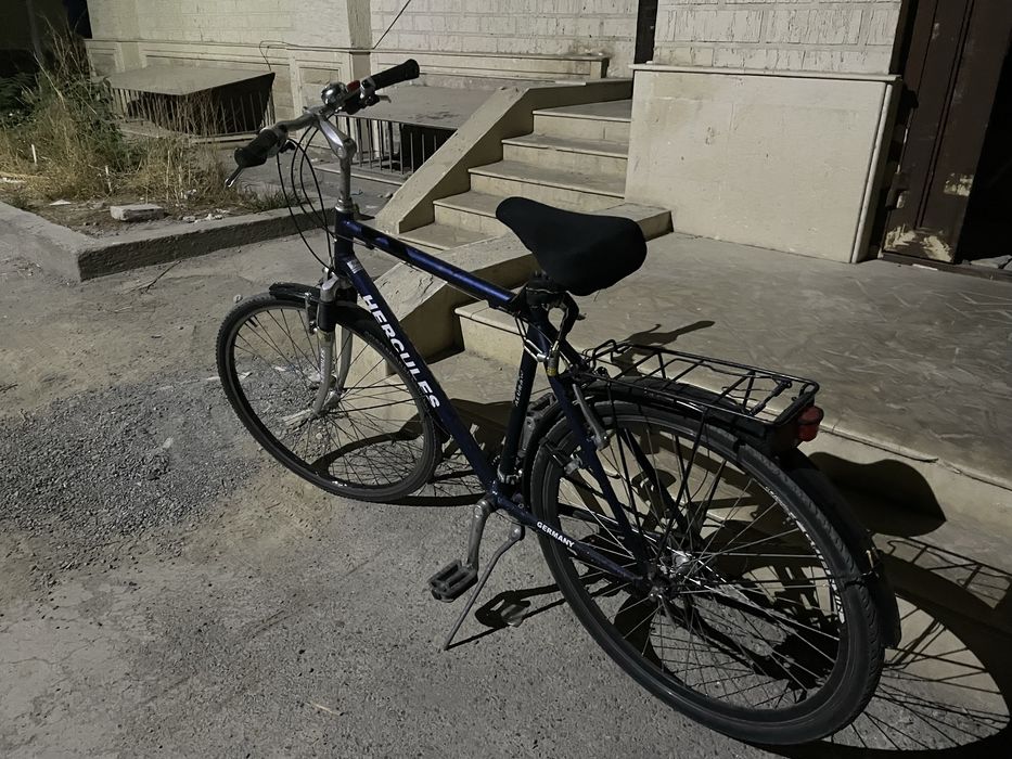 Минганлар тушунади. Чисти герман сотилади. Нархини келиштириб бераман.