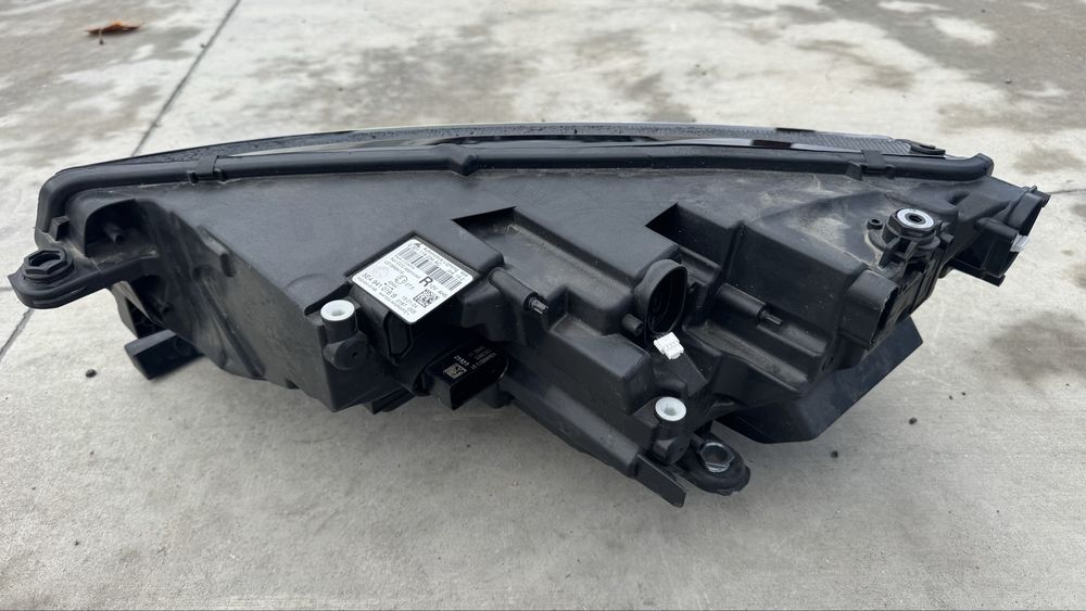 фар, фарове SKODA Octavia IV,far  SKODA Octavia IV CRYSTAL LIGHTING
