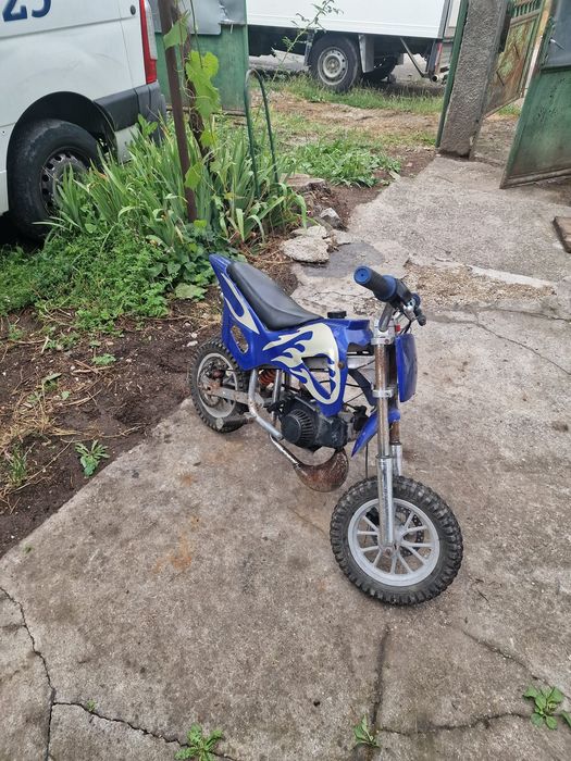 Minimoto  cilindree 50cm²