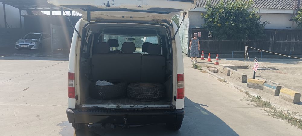 Vând Ford transit Connect tornno