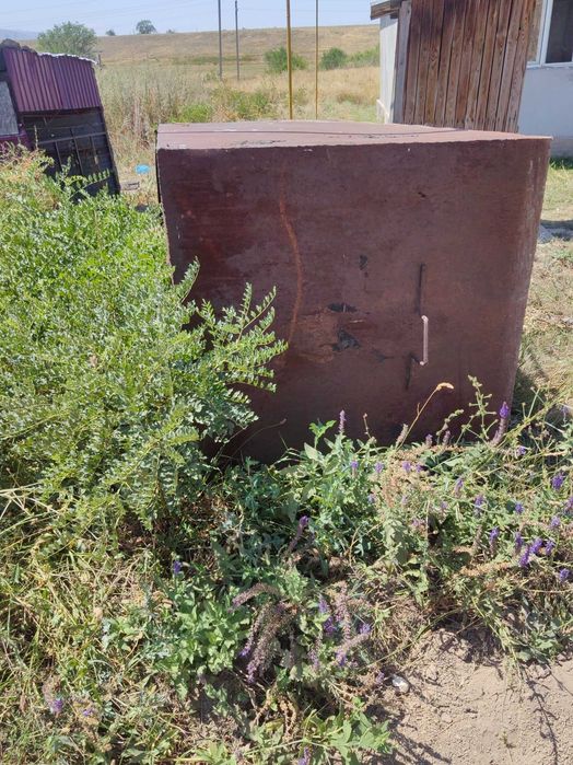 Продам ёмкость для воды 3 куба