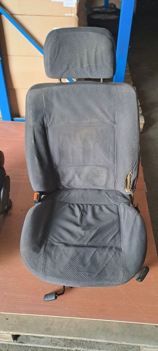 Продам сиденья на ауди б 4