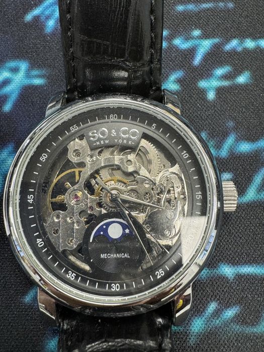 Механичен часовник скелетон  SO&CO