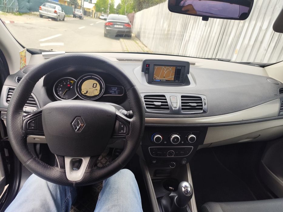 RENAULT Megane 2011 — imagine 5