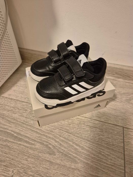 Adidasi Adidas [22]