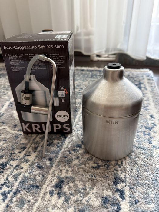 KRUPS XS6000 Auto Cappuccino Sistem de spumare a laptelui din otel inoxidabil.