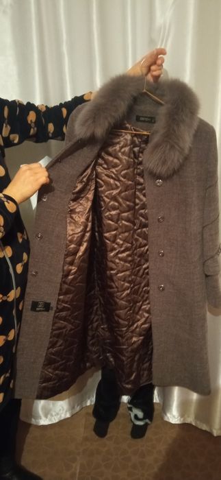 Palto sotiladi yangi, продается пальто женская