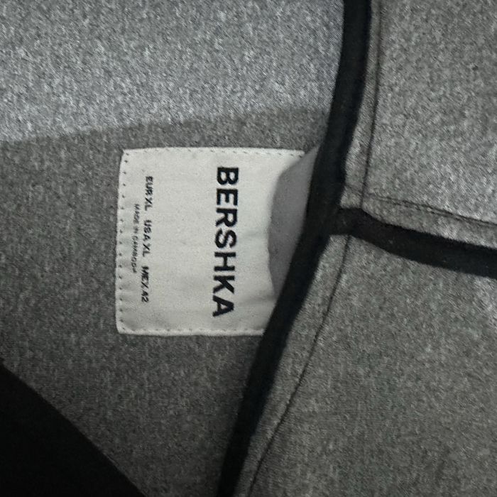 Худи bershka черная