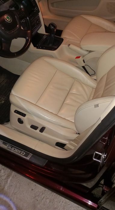 Vând skoda superb 2