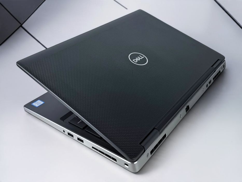 Лаптоп Dell Precision 7540 FHD Intel i7 - 9850H 32GB RAM 512GB SSD NVIDIA Quadro T1000 Перфектен! Гаранция!