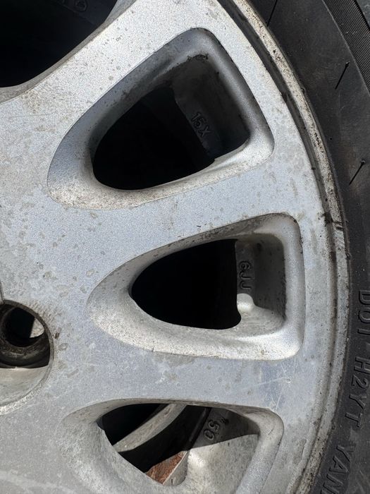 Шины на титантах продам r 15