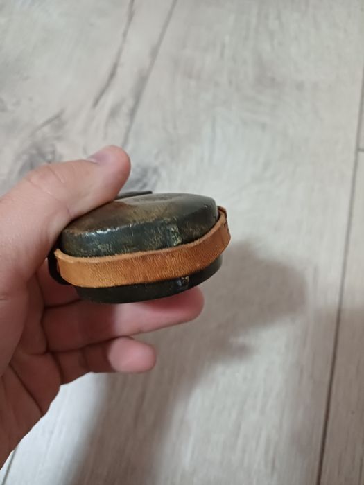 100 годишна ГОЛЯМА кутийка за евзи барутница фишеклък пушка пищов