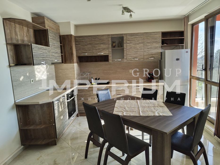 Дава се под наем Тристаен апартамент в к.к. Св.Св. Константин и Елена - 95 кв.м за 816 € - Снимка #2