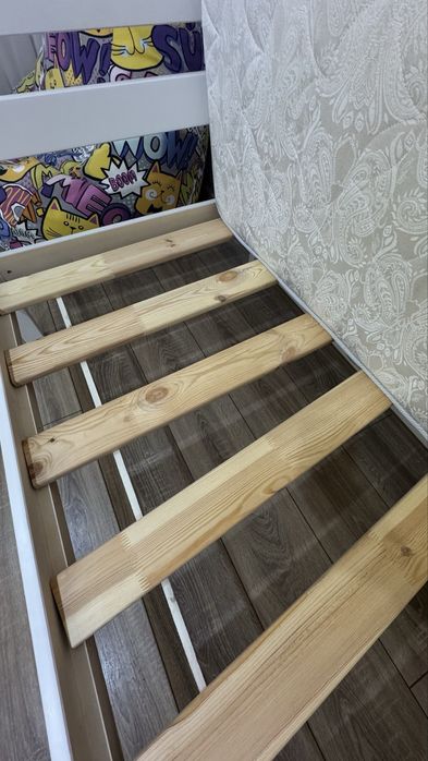 Продам кровать детскую