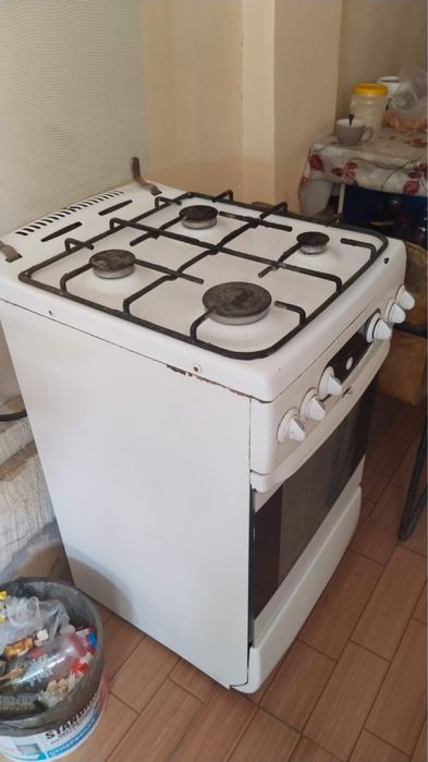 Газовая плита (б/у).