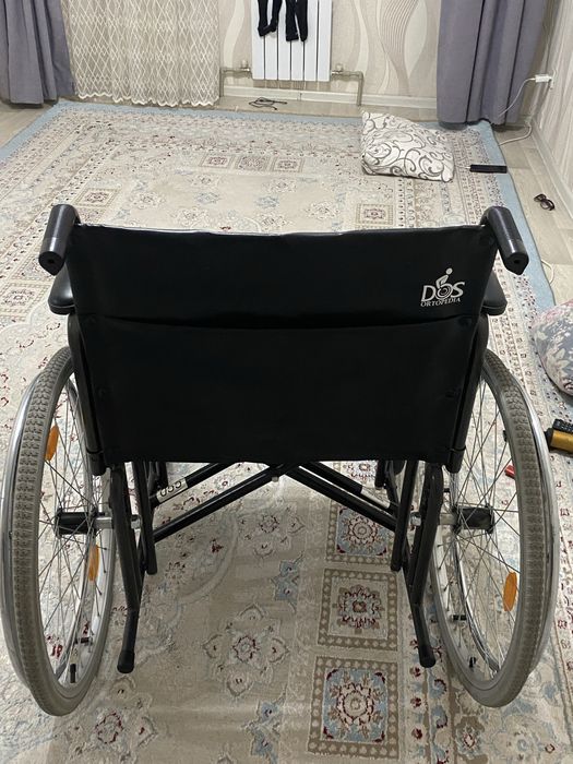 инвалидная коляска