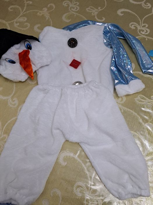 Продаю новогдние костюмы