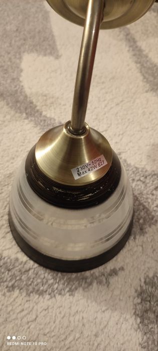 Vând aplica E27 plus o dulie și bec Nou