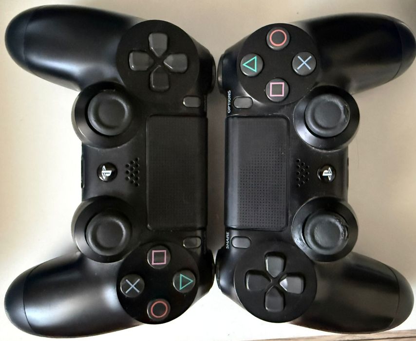 Продам приставку PS 4