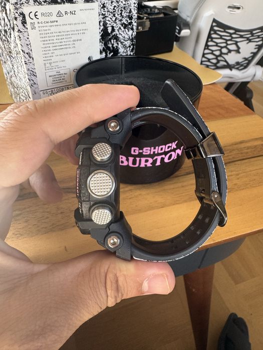 G-shock GG-100BTN-1AER Burton