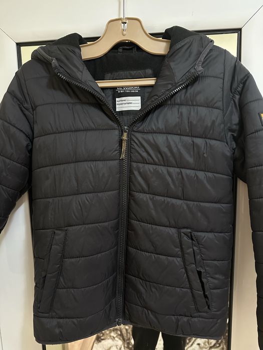 Анцунг Адидас + подарък тениска и яке