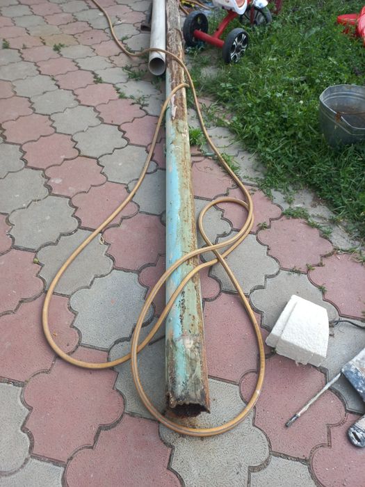 Продам металл. Листы,  трубы,  водостоки.