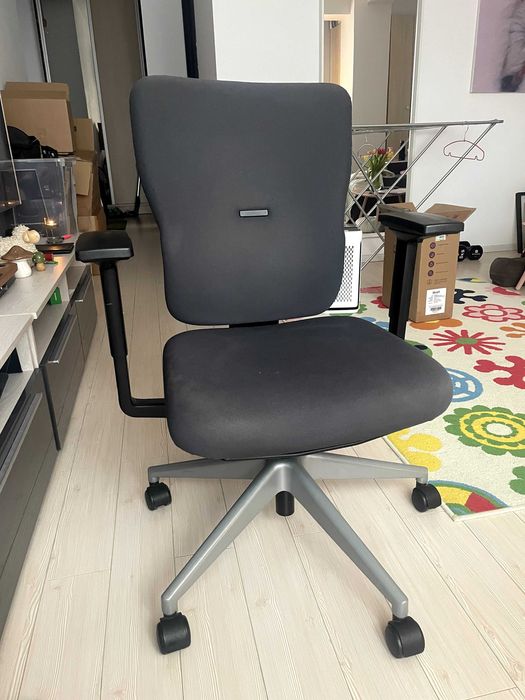 Scaun de birou Steelcase Please V1, varianta Work