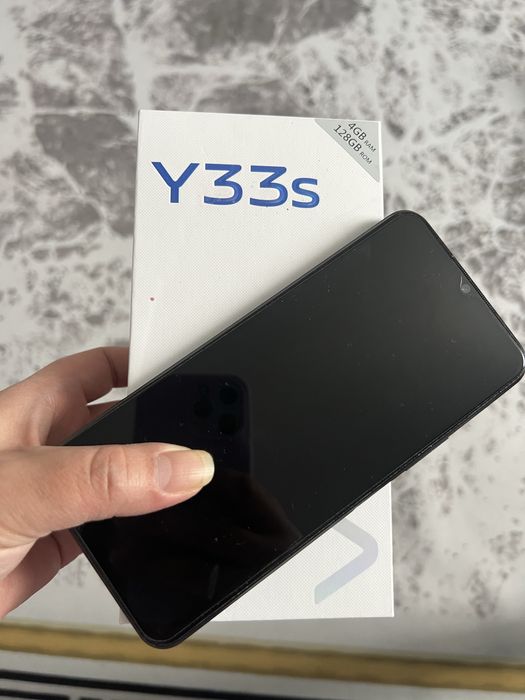 Продам б/у телефон СРОЧНО!