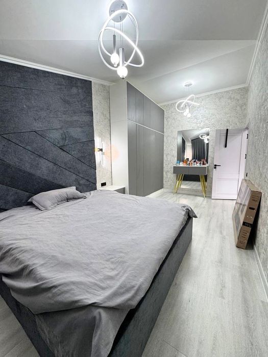 Яшнабад улица Иззат Новостройке продаю квартиру  3/8/8  60м2