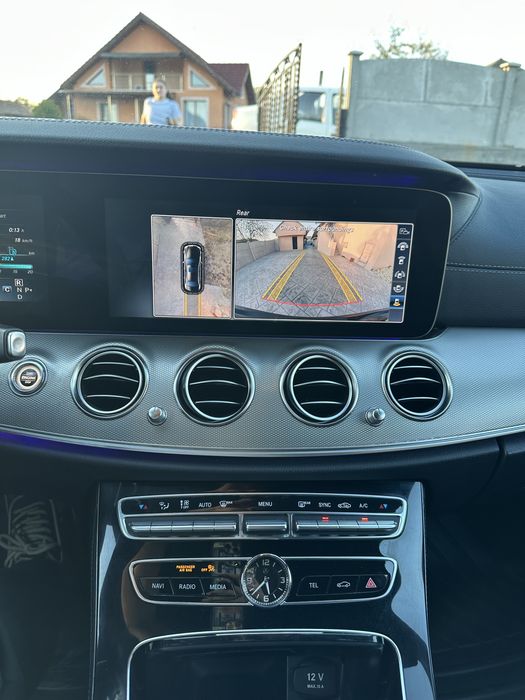 Mercedes Benz E220