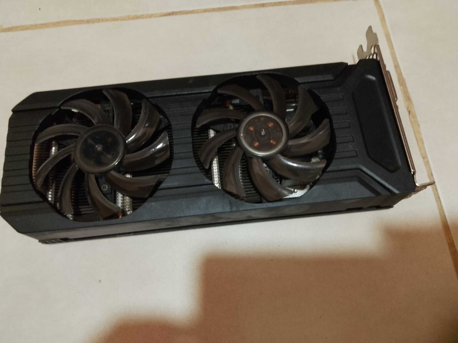 Продавам  видеокарта Nvidia GeForce GTX 1060 6GB DDR5 PALIT