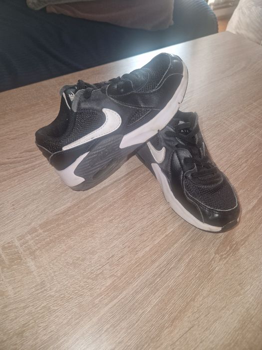 Nike  AIR numar 28