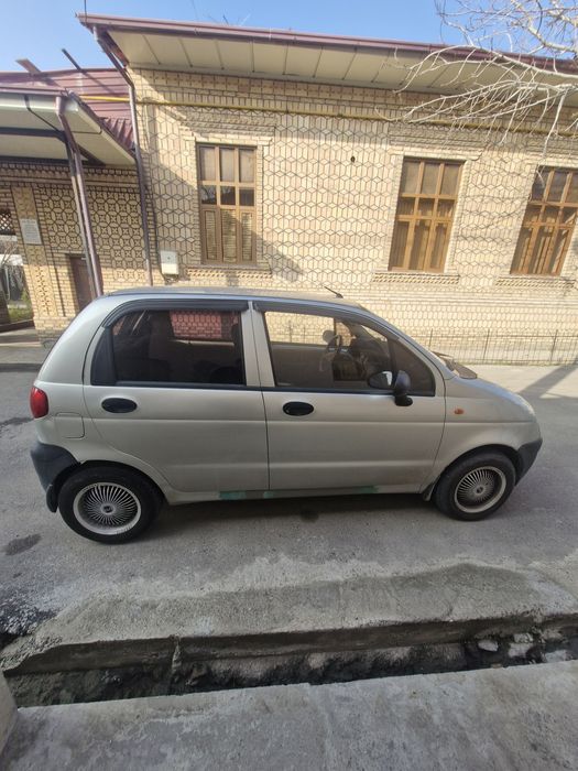 Matiz 2009 yil prastoy ekanom klass 2 ta detalida kraska bor