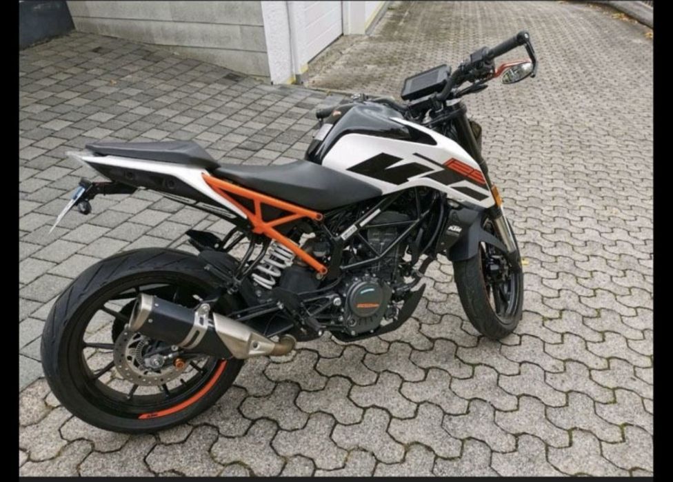 Dezmembrez Ktm duke 125/390 Rc 125/390