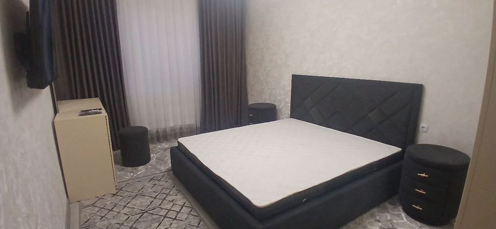 Сдается 3-х комнатная квартира в новом доме. Все удобства есть.