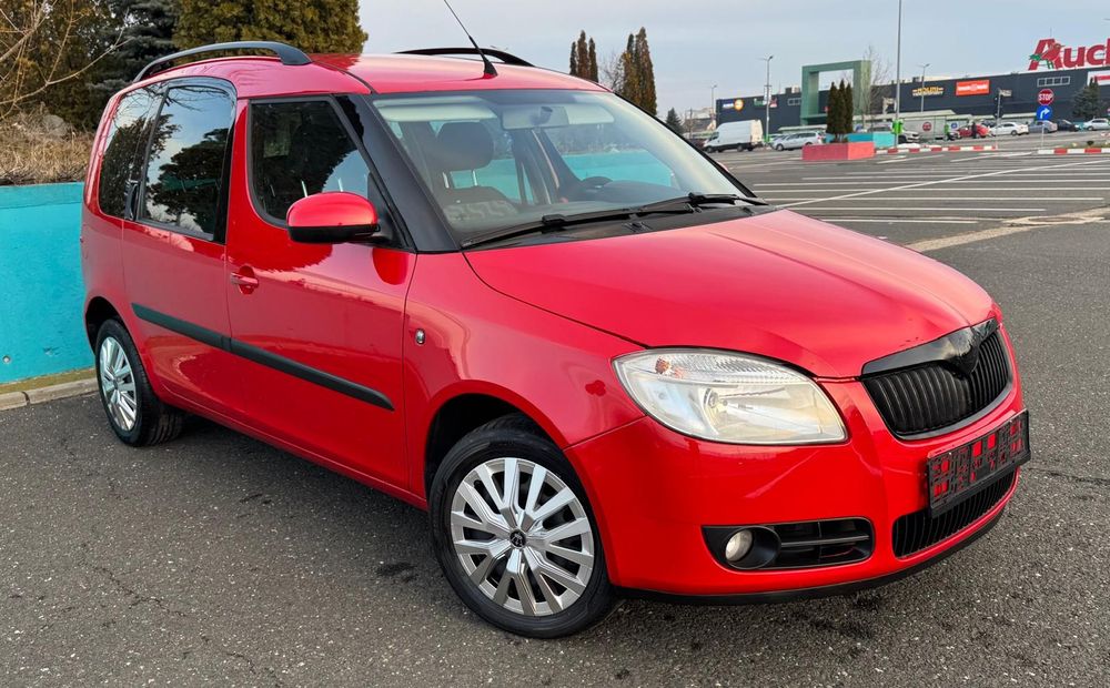 Skoda Roomster / An  2010 / 1.9Tdi / clima / cârlig / import