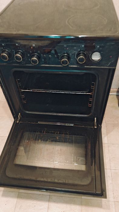 Продам электроплиту, 4 комфорочная