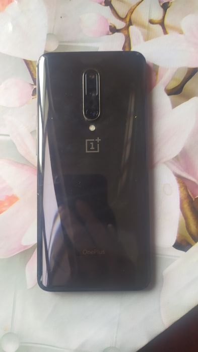 Telfon sotiladi igravoy telfon