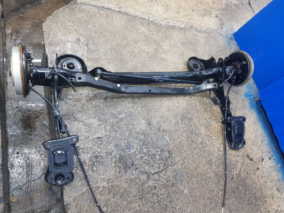 Балка задняя Jetta VI