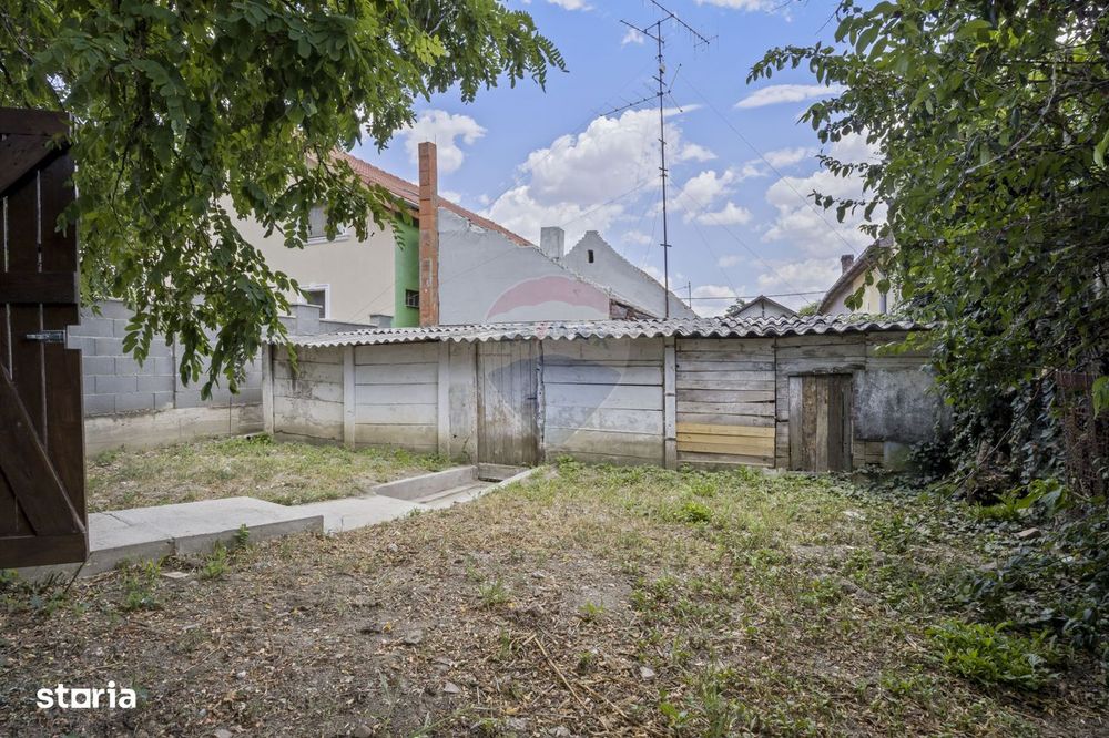 Casă complet mobilată în Aradul Nou, cu ieșire la mal