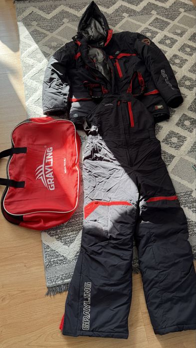 Продам зимний костюм для рыбалки XL 54
