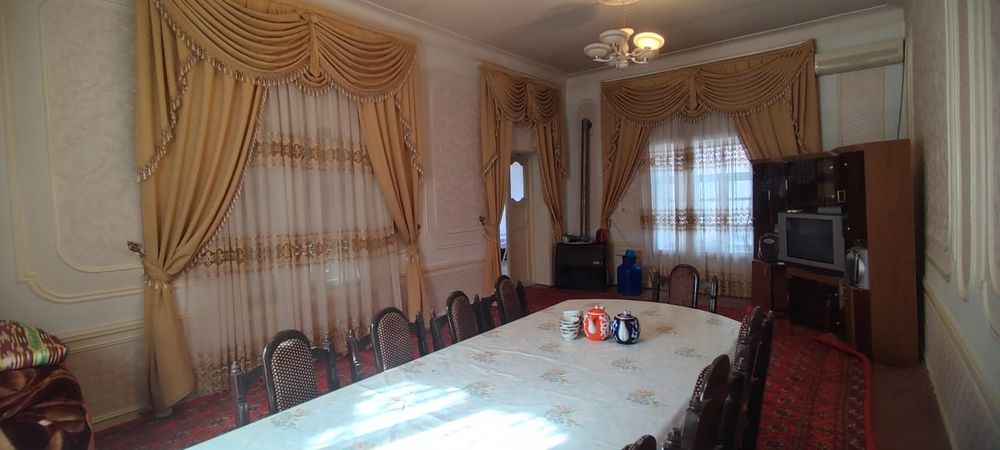 Buxoro vil Vobkent tum Soʻfidehqon qishlogʻidagi  hovli sotiladi.