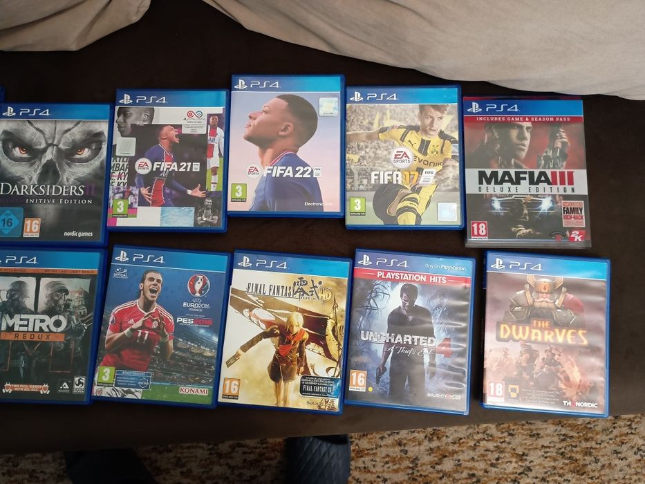 Ps 4 комплект със 24 игри