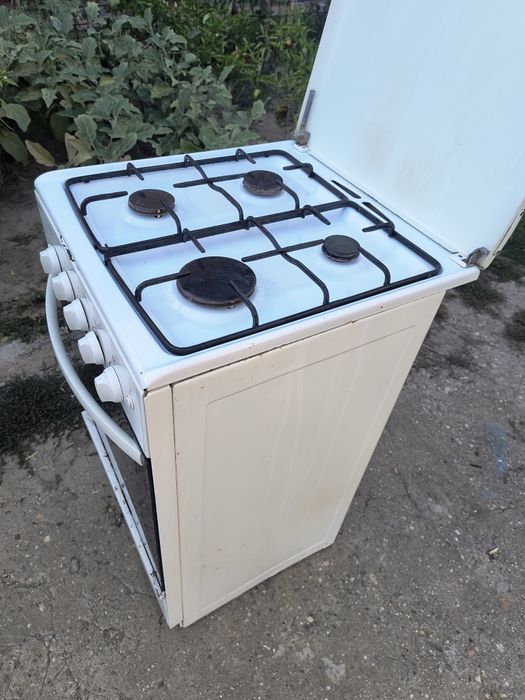 Aragaz  Zanussi funcțional