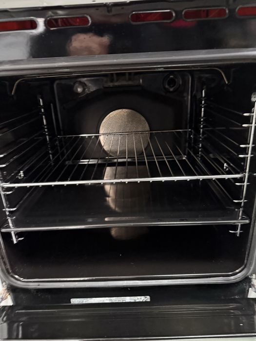 ГОТВАРСКА Печка с керамичен плот Siemens 50cm