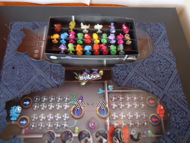 продавам стикита, стикери била, топчовци,супергерои,paw patrol